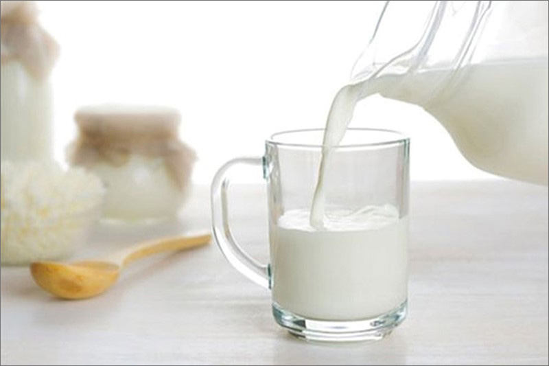 Những người mắc gout có thể bổ sung thêm sữa vào trong chế độ dinh dưỡng