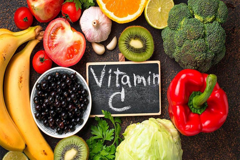 Bổ sung Vitamin C giúp giảm đau gout ở chân