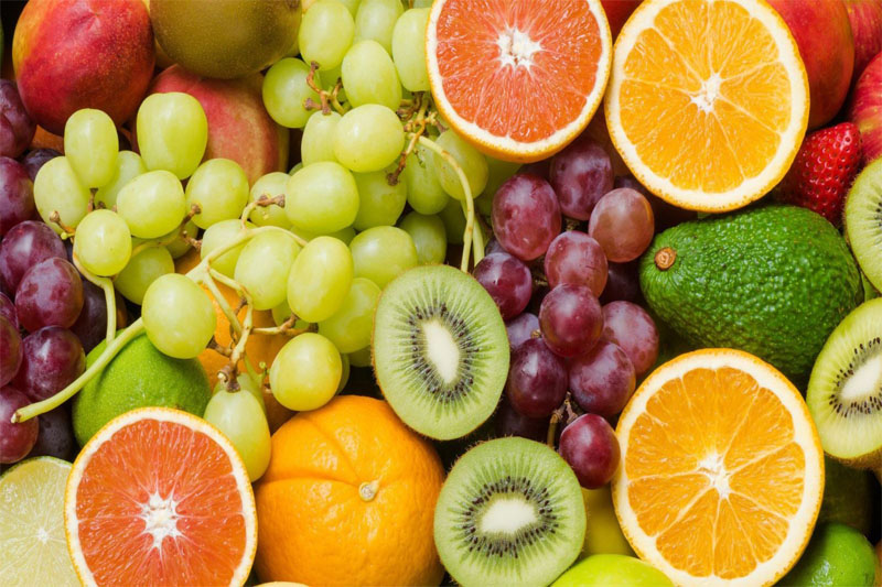 Trái cây mang đến cho bạn nhiều dưỡng chất có lợi khi ăn uống giảm cân đẹp da