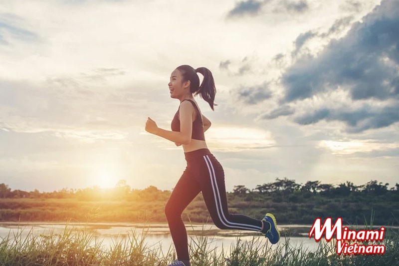 Chạy bộ có giúp giảm cân không chịu ảnh hưởng bởi thời gian tập luyện