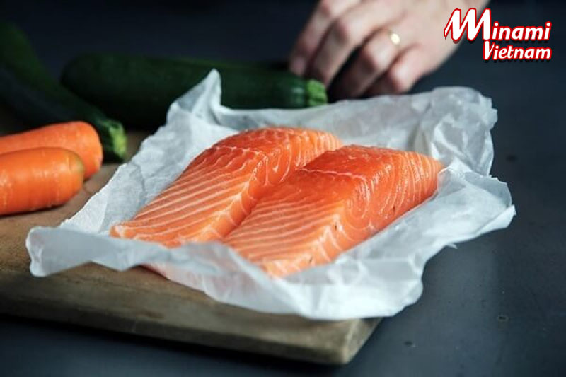 Các chuyên gia dinh dưỡng công nhận hiệu quả của cá hồi giảm cân
