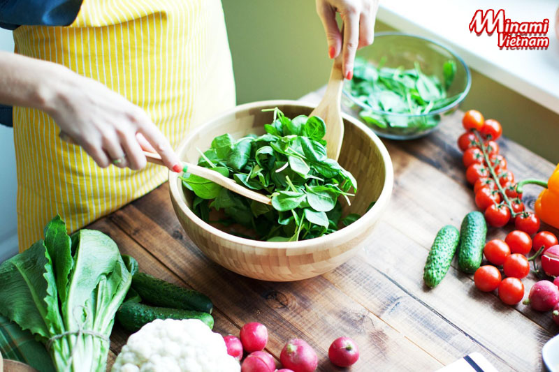 Chế độ ăn rau xanh cùng top 8 loại thực phẩm hot hit